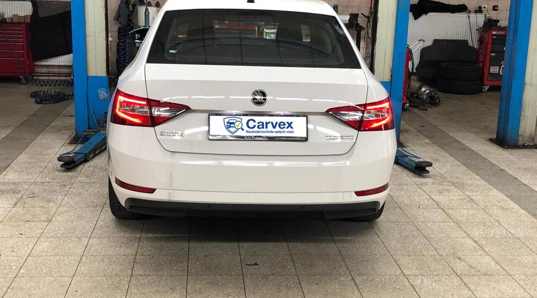 Škoda Superb III 2.0 TDI - detail kontroly CARVEX